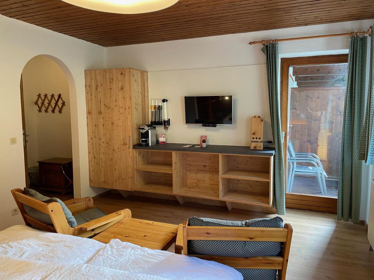 Apartpension Barenwirt Leutasch Exterior foto