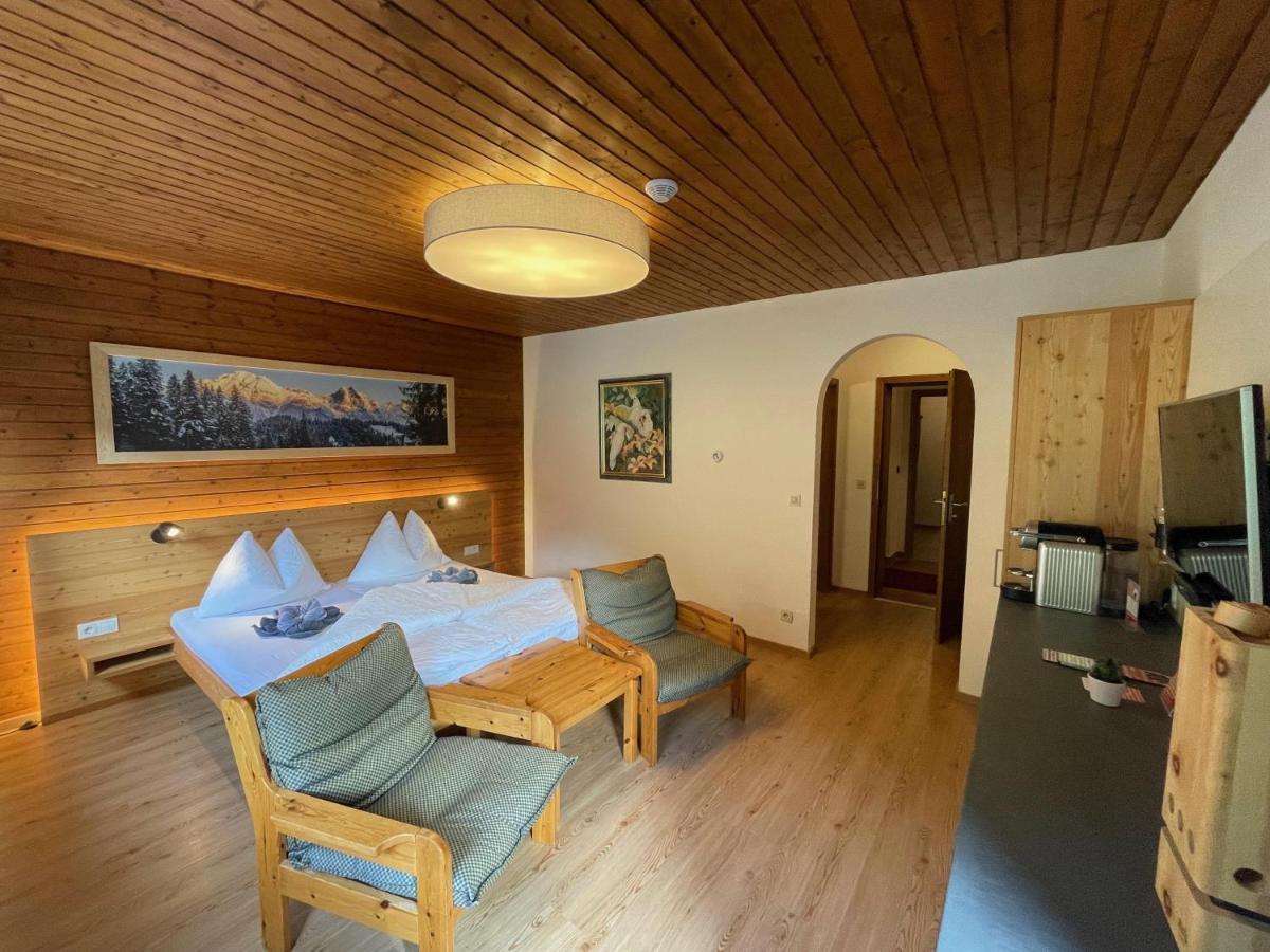 Apartpension Barenwirt Leutasch Exterior foto