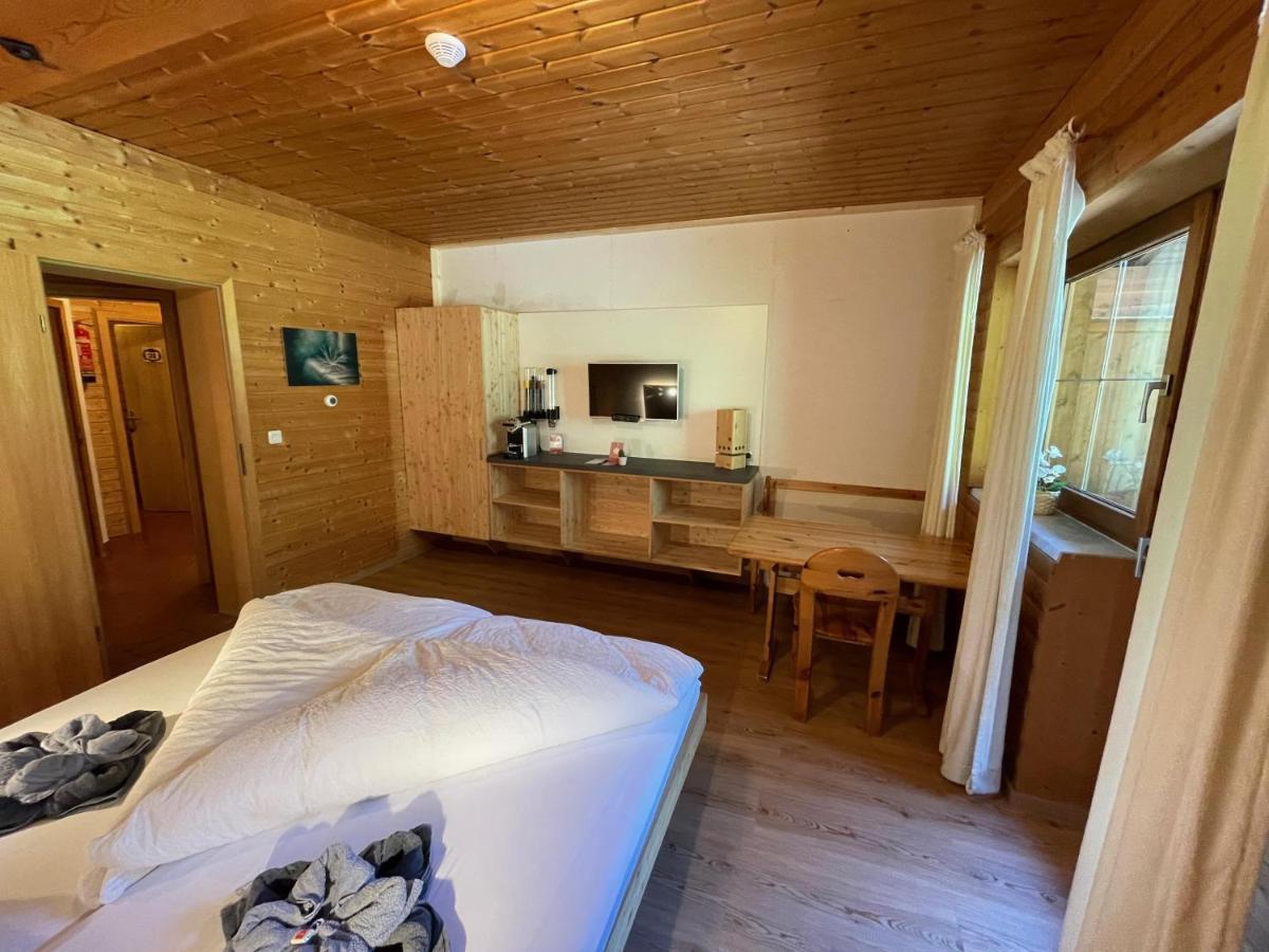 Apartpension Barenwirt Leutasch Exterior foto